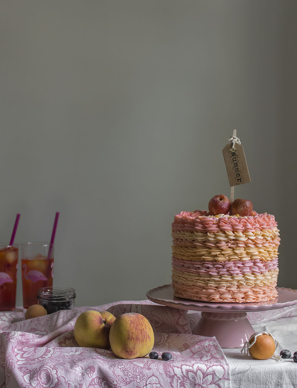 Tarta de melocotón. Layer cake de melocotón. Peach cake
