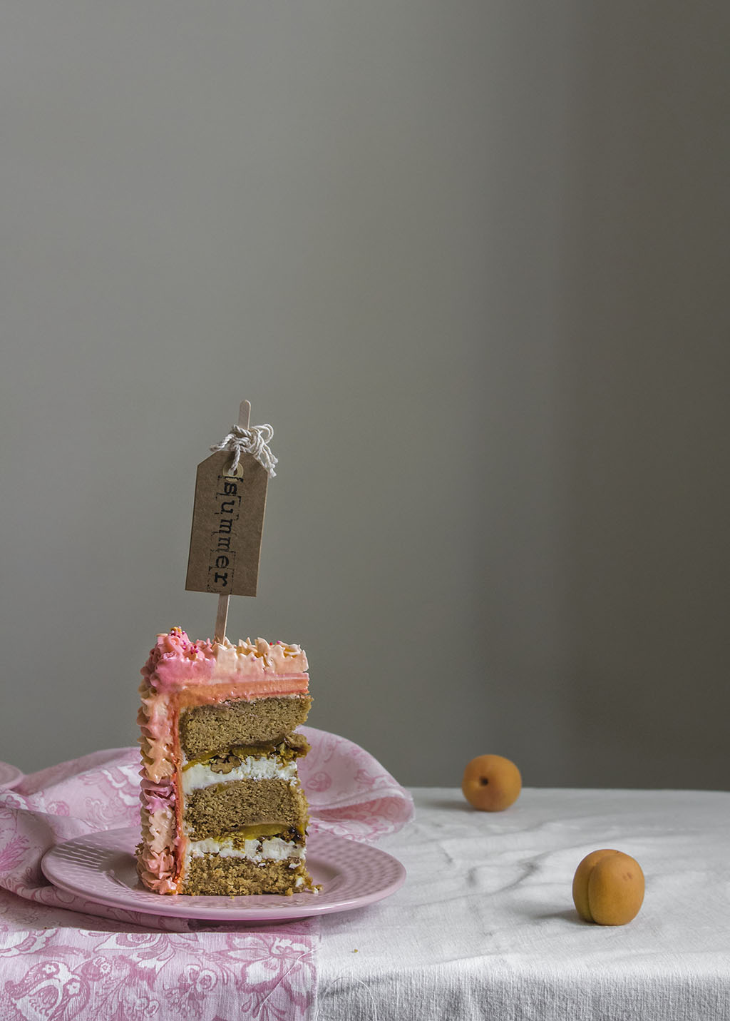 Tarta de melocotón. Layer cake de melocotón. Peach cake